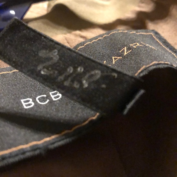 BCBG MAXAZRIA SIZE MEDIUM - Picture 8 of 8